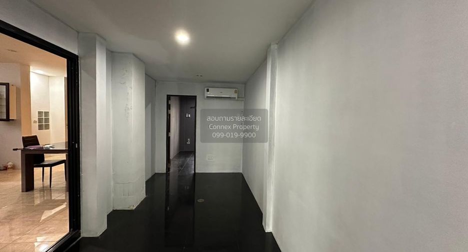 Casa en venta de 4 habitaciones en Mueang Pathum Thani, Pathum Thani