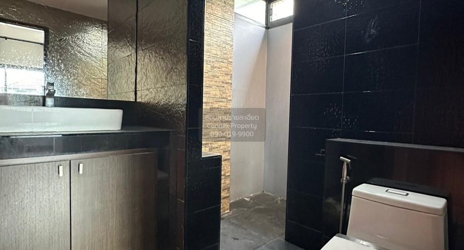 Casa en venta de 4 habitaciones en Mueang Pathum Thani, Pathum Thani