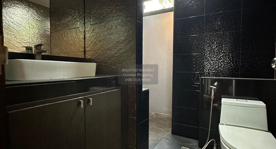 Casa en venta de 4 habitaciones en Mueang Pathum Thani, Pathum Thani