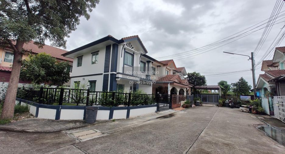 For sale 3 bedrooms townhouse in Thanyaburi, Pathum Thani