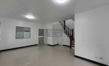 For sale 3 bedrooms townhouse in Thanyaburi, Pathum Thani