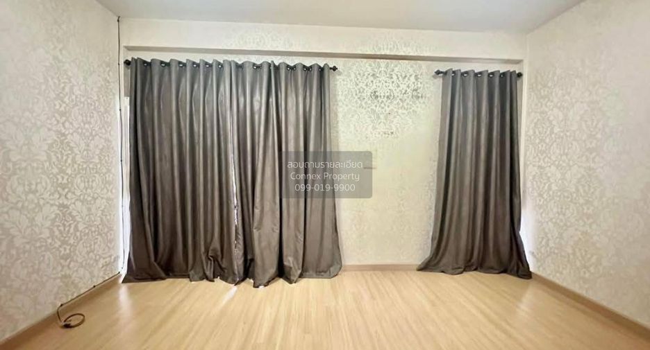 Casa adosada en venta de 3 habitaciones en Nong Khaem, Bangkok