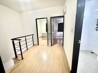 Casa adosada en venta de 3 habitaciones en Nong Khaem, Bangkok