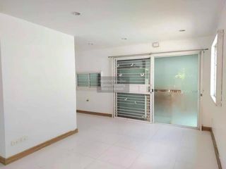 For sale 3 bedrooms townhouse in Sam Phran, Nakhon Pathom