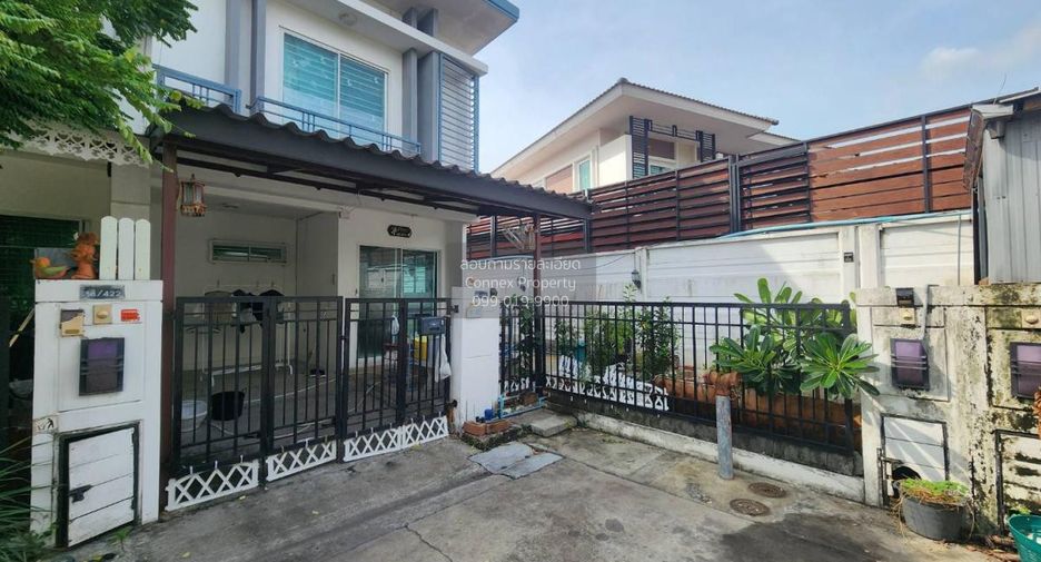 For sale 3 bedrooms townhouse in Sam Phran, Nakhon Pathom