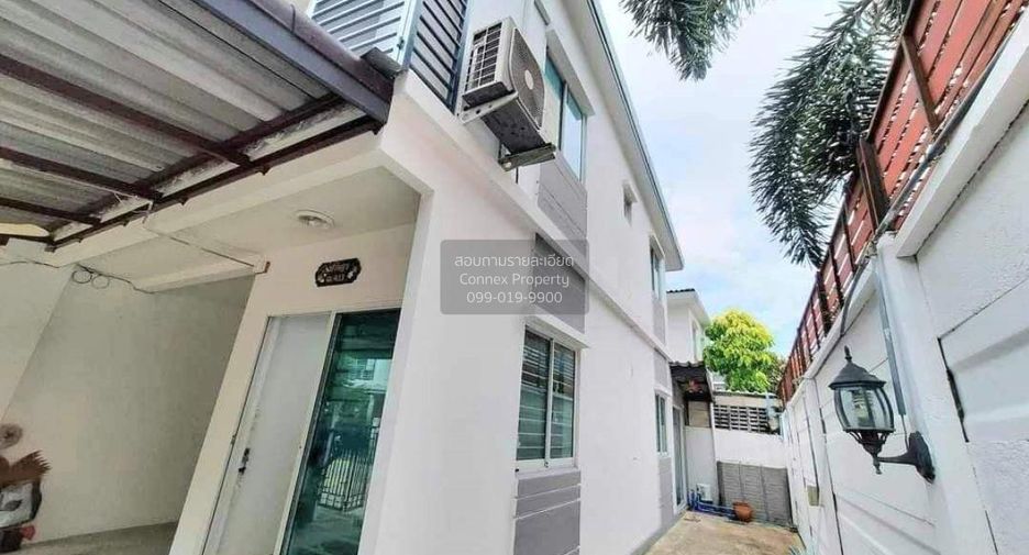 For sale 3 bedrooms townhouse in Sam Phran, Nakhon Pathom