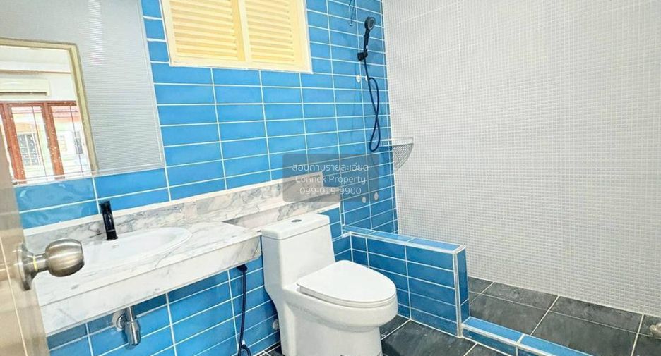 For sale 2 bedrooms townhouse in Phutthamonthon, Nakhon Pathom