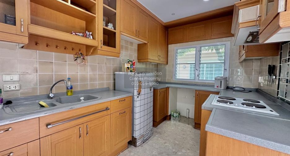 For sale 3 bedrooms house in Bang Phli, Samut Prakan