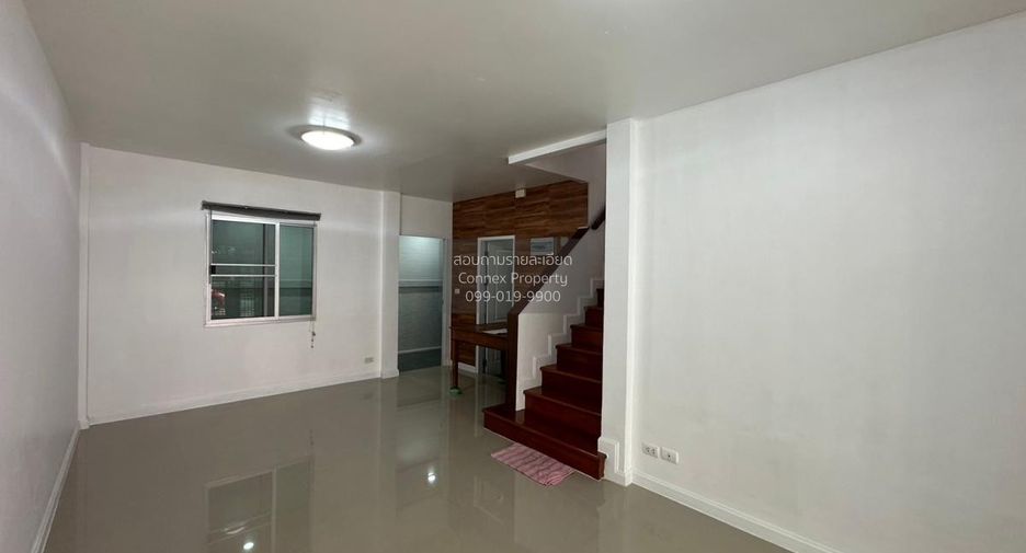 For sale 3 bedrooms townhouse in Pak Kret, Nonthaburi