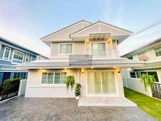 Haus zum Kauf mit 4 Zimmer in Nong Khaem, Bangkok