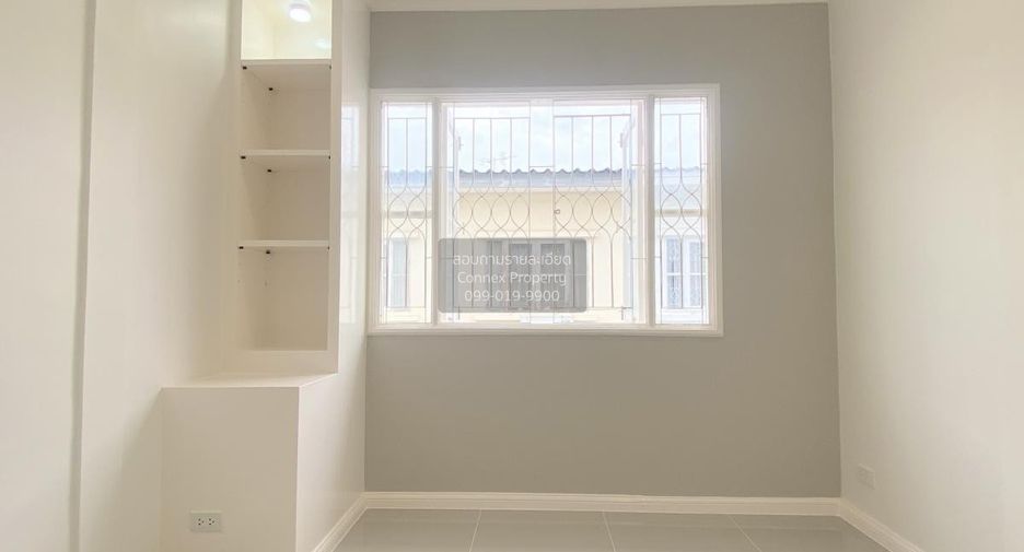 For sale 4 bedrooms townhouse in Bang Bua Thong, Nonthaburi
