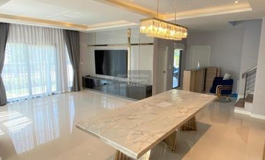 Haus zum Kauf mit 4 Zimmer in Nong Khaem, Bangkok