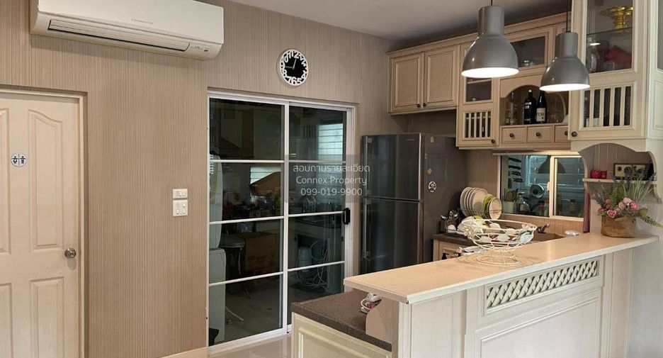 For sale 3 bedrooms house in Phasi Charoen, Bangkok
