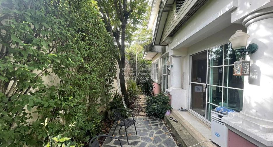 For sale 3 bedrooms house in Phasi Charoen, Bangkok