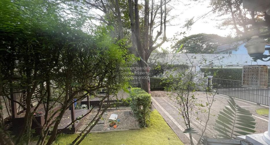 For sale 3 bedrooms house in Phasi Charoen, Bangkok