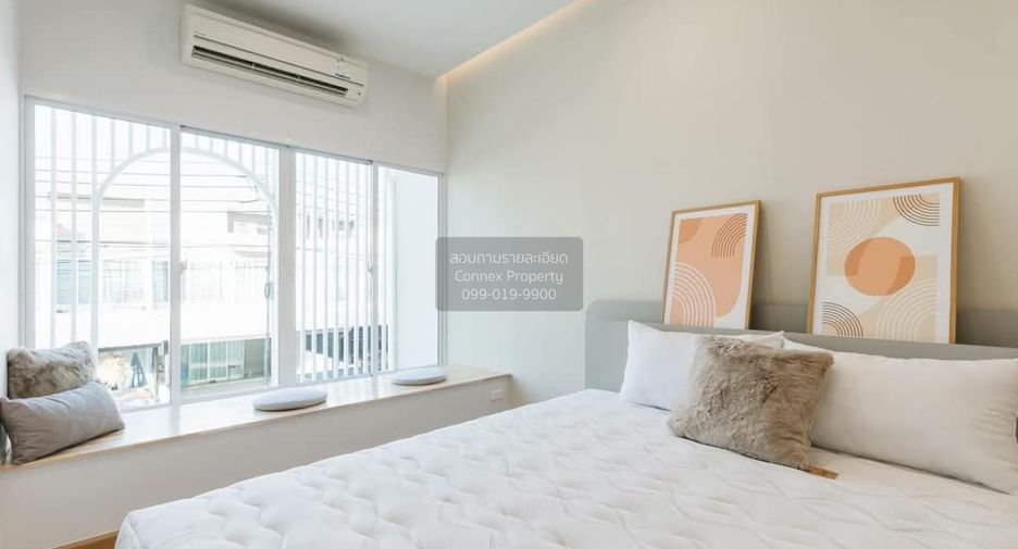 For sale 3 bedrooms townhouse in Mueang Nonthaburi, Nonthaburi