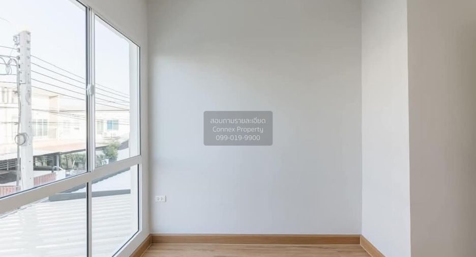 For sale 3 bedrooms townhouse in Mueang Nonthaburi, Nonthaburi