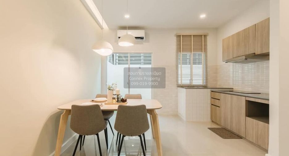 For sale 3 bedrooms townhouse in Mueang Nonthaburi, Nonthaburi