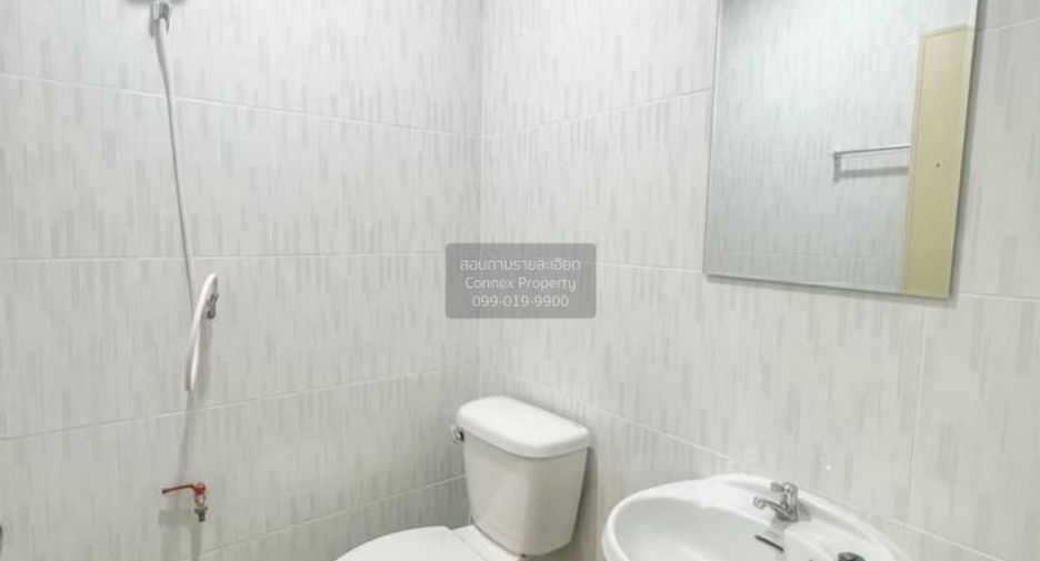 出售 2 卧室 联排别墅 在 Mueang Pathum Thani, Pathum Thani
