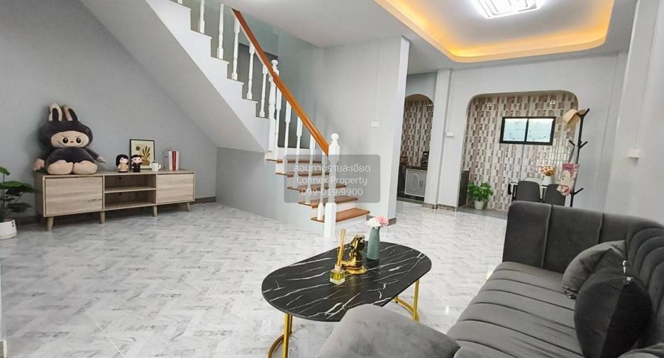 Reihenhaus zum Kauf mit 4 Zimmer in Nong Chok, Bangkok