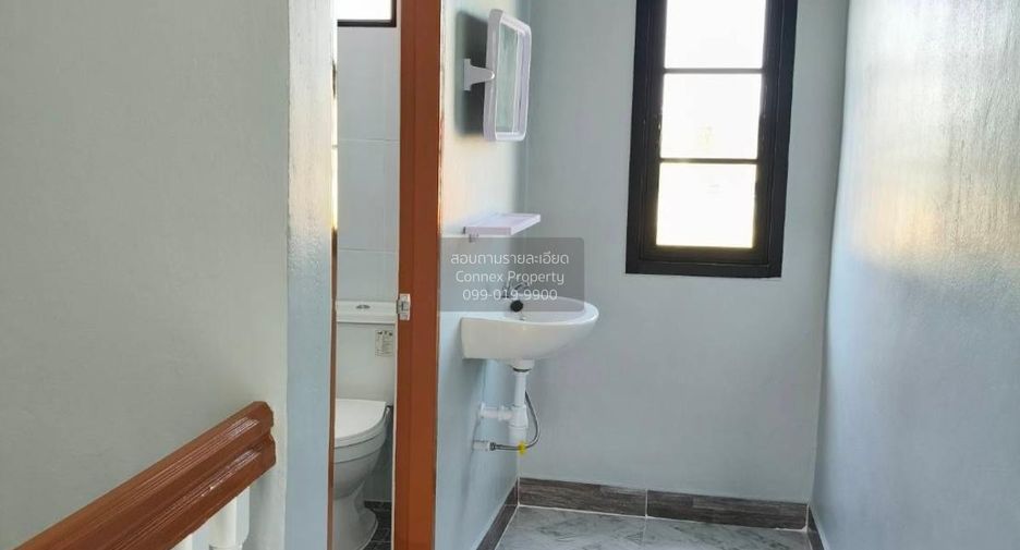 Reihenhaus zum Kauf mit 4 Zimmer in Nong Chok, Bangkok