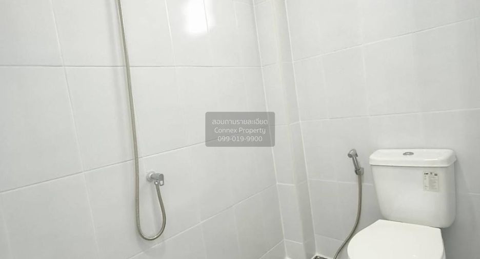Reihenhaus zum Kauf mit 4 Zimmer in Nong Chok, Bangkok