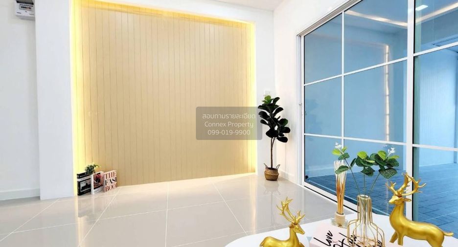 For sale 2 bedrooms townhouse in Thanyaburi, Pathum Thani