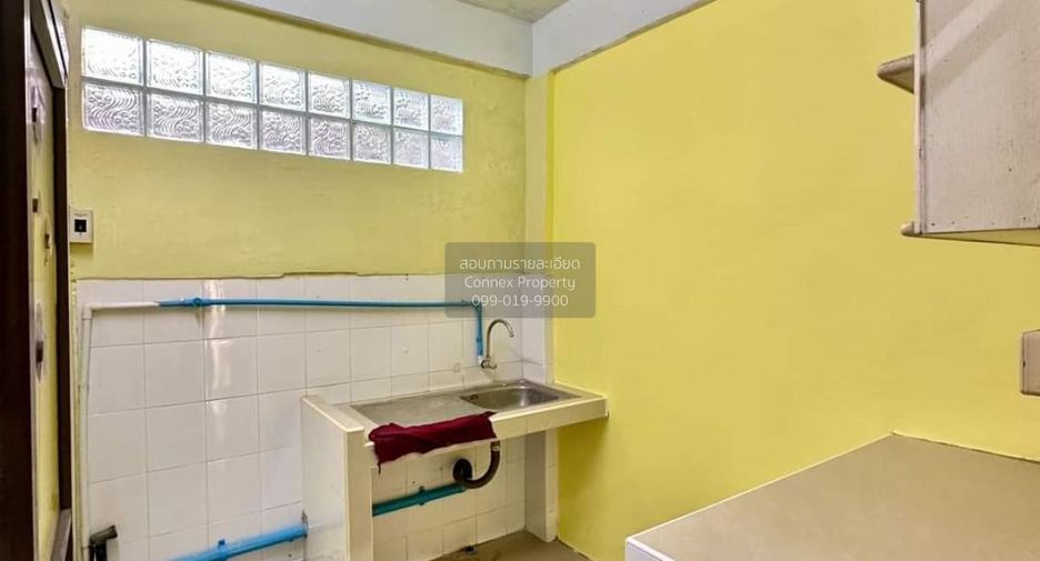 For sale 2 bedrooms townhouse in Bang Khun Thian, Bangkok