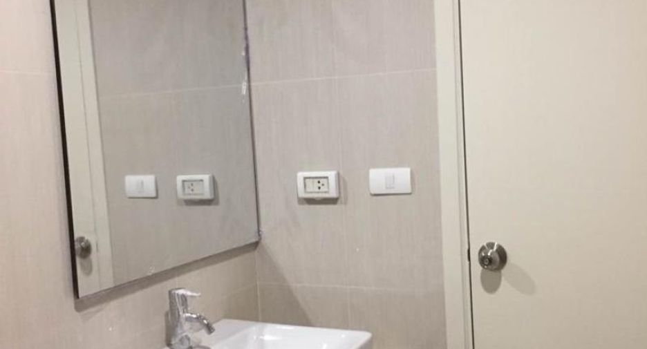 For sale 1 bed condo in Bangkok Yai, Bangkok