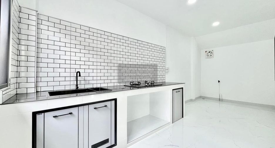 For sale 3 ベッドルーム house in Bang Bua Thong, Nonthaburi