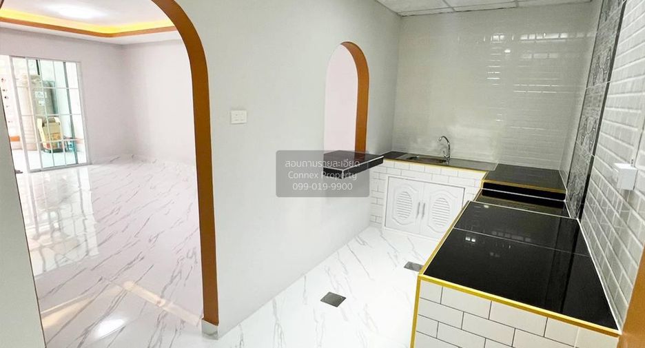 出售 3 卧室 联排别墅 在 Khlong Luang, Pathum Thani