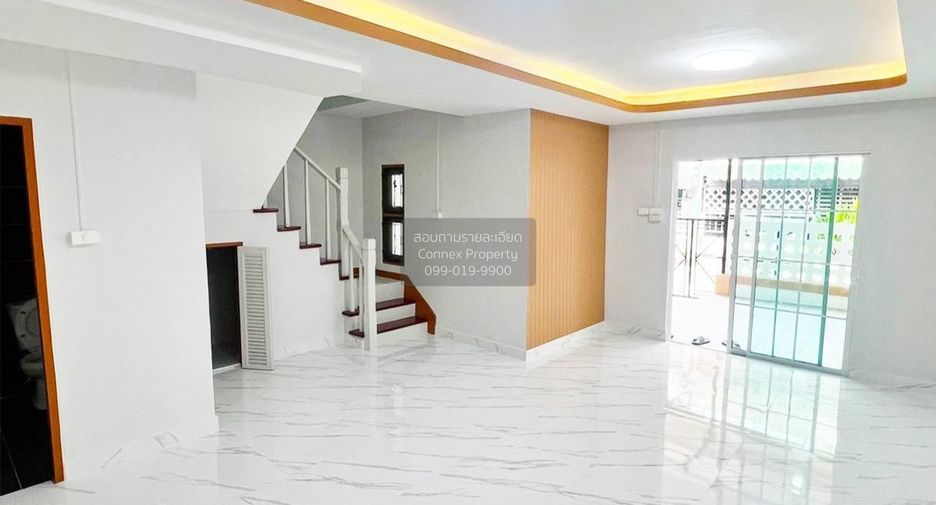 出售 3 卧室 联排别墅 在 Khlong Luang, Pathum Thani