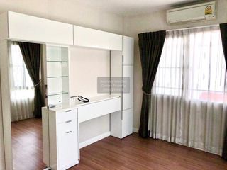 For sale 3 bedrooms house in Bang Kapi, Bangkok