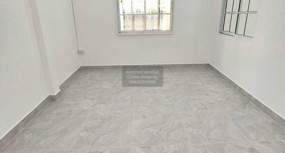 For sale 5 bedrooms house in Khlong Sam Wa, Bangkok