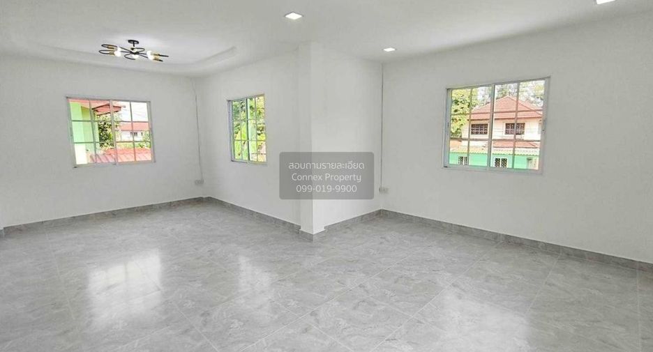 For sale 5 bedrooms house in Khlong Sam Wa, Bangkok