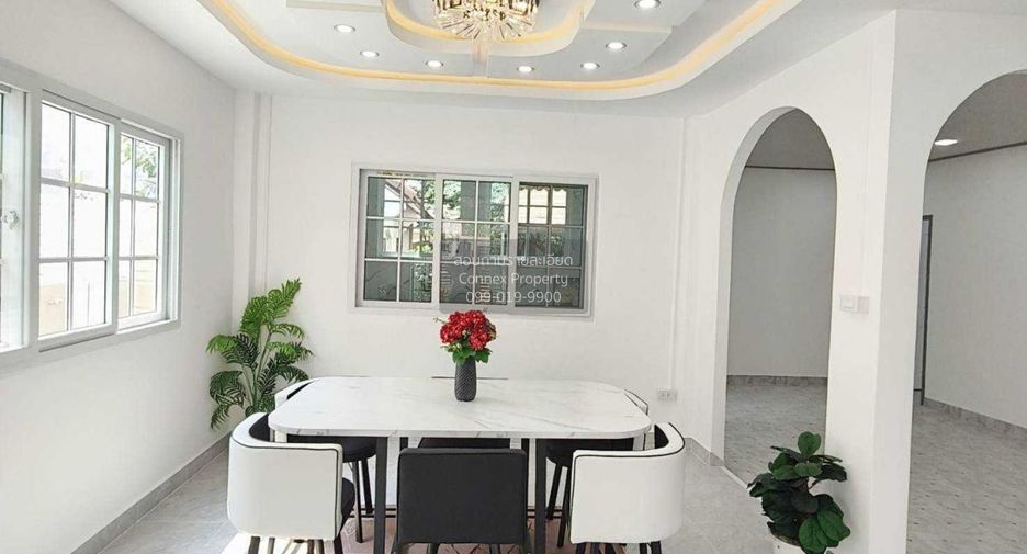 For sale 5 bedrooms house in Khlong Sam Wa, Bangkok