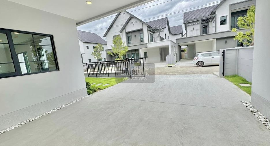 Casa en venta de 4 habitaciones en Bang Phli, Samut Prakan