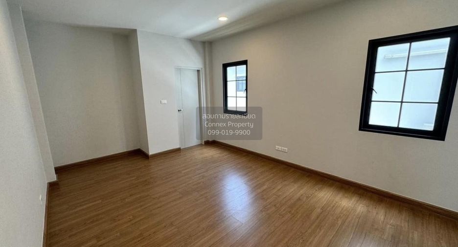 Casa en venta de 4 habitaciones en Bang Phli, Samut Prakan