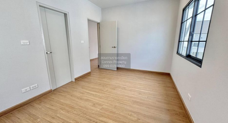Casa en venta de 4 habitaciones en Bang Phli, Samut Prakan