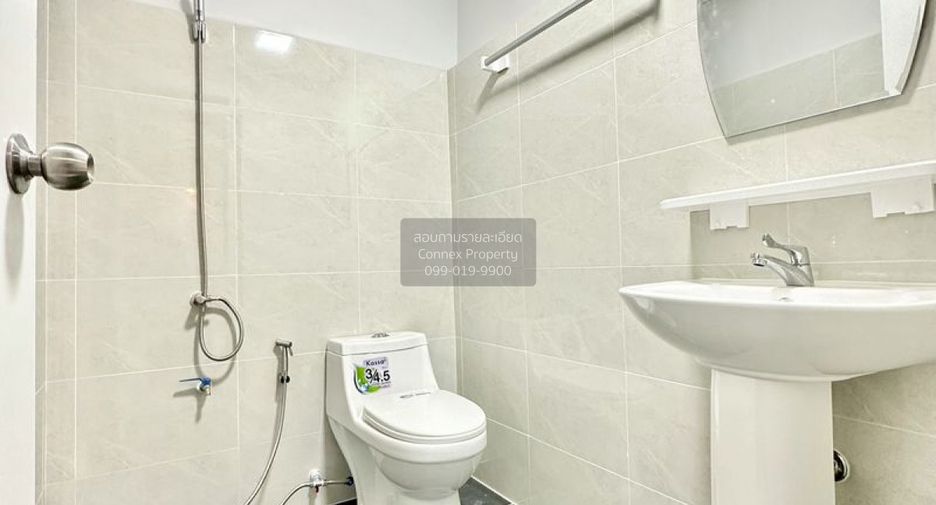 Casa adosada en venta de 3 habitaciones en Bang Yai, Nonthaburi