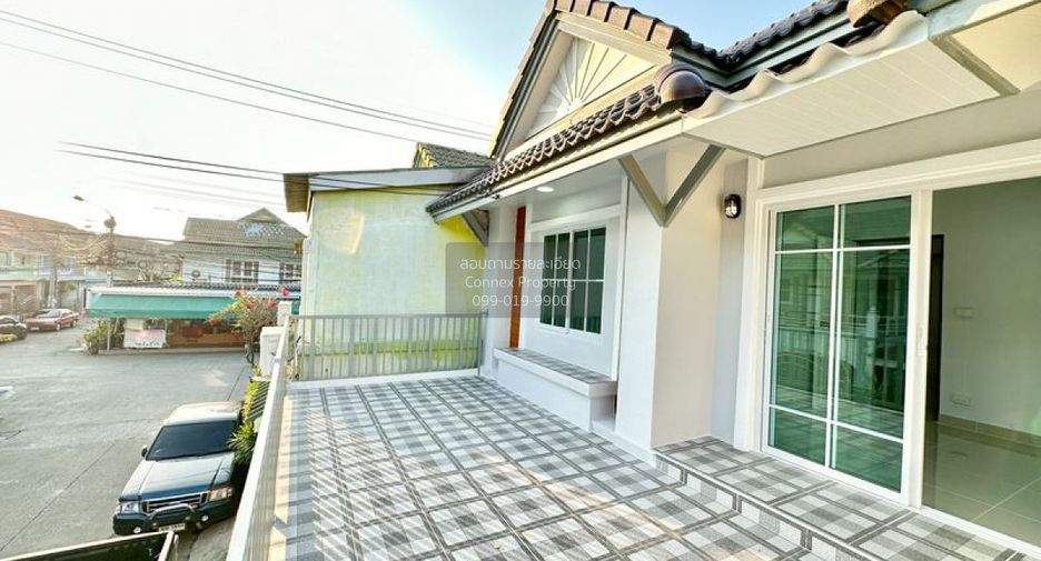 Casa adosada en venta de 3 habitaciones en Bang Yai, Nonthaburi