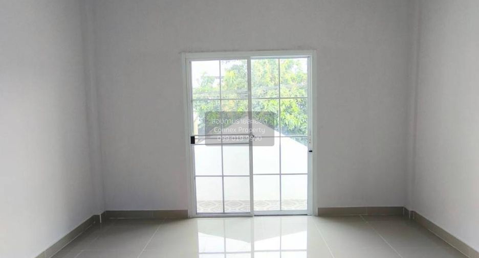 For sale 2 bedrooms townhouse in Lam Luk Ka, Pathum Thani