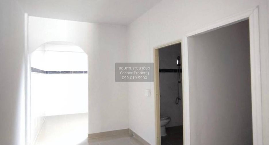 For sale 2 bedrooms townhouse in Lam Luk Ka, Pathum Thani