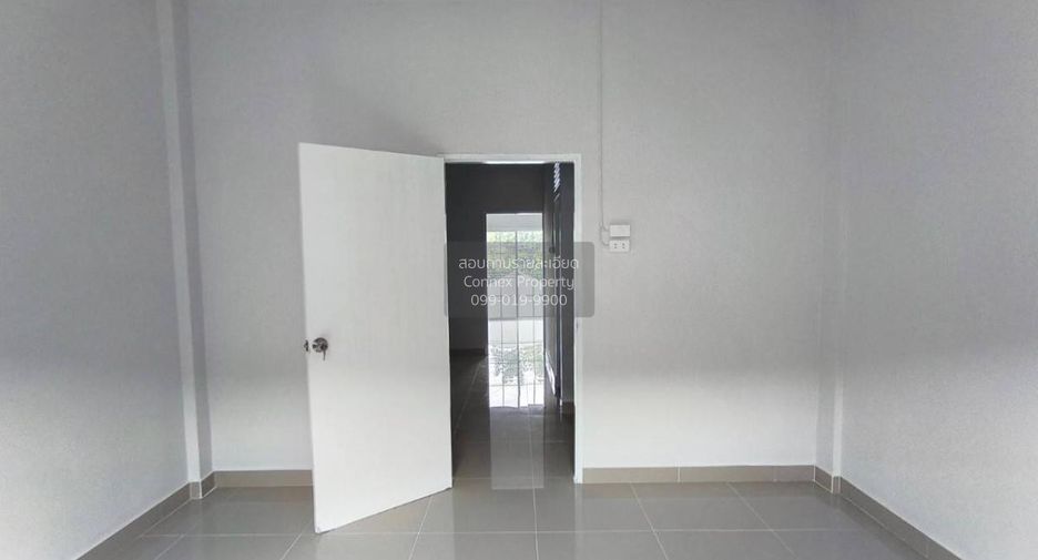 For sale 2 bedrooms townhouse in Lam Luk Ka, Pathum Thani