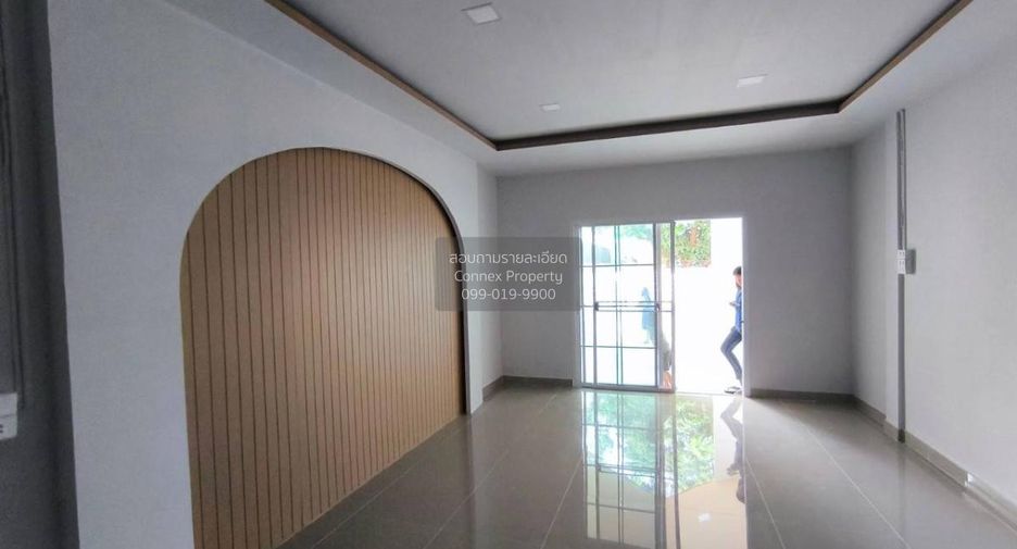 For sale 2 bedrooms townhouse in Lam Luk Ka, Pathum Thani