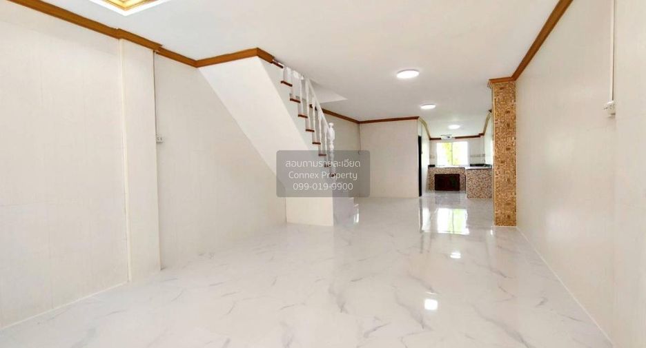For sale 2 bedrooms townhouse in Lam Luk Ka, Pathum Thani