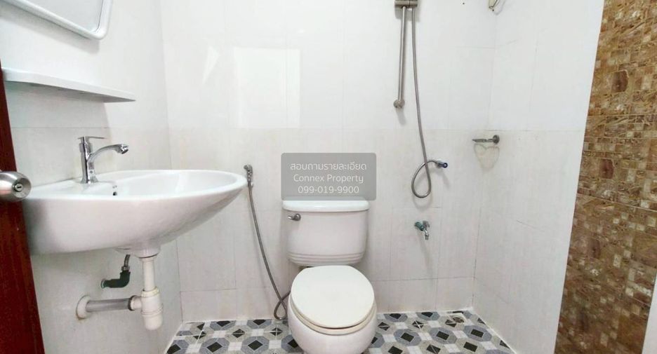 For sale 2 bedrooms townhouse in Lam Luk Ka, Pathum Thani