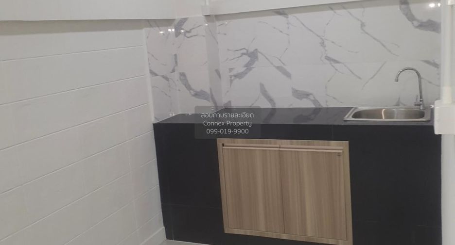 For sale 2 bedrooms townhouse in Mueang Nonthaburi, Nonthaburi
