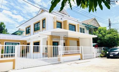 Casa adosada en venta de 4 habitaciones en Bang Yai, Nonthaburi