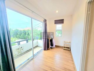 Casa en venta de 4 habitaciones en Bang Khen, Bangkok